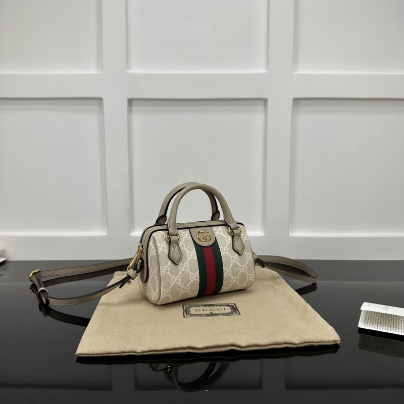 G*u*i speedy bags